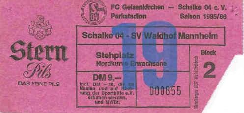Schalke-SVW85-86.jpg