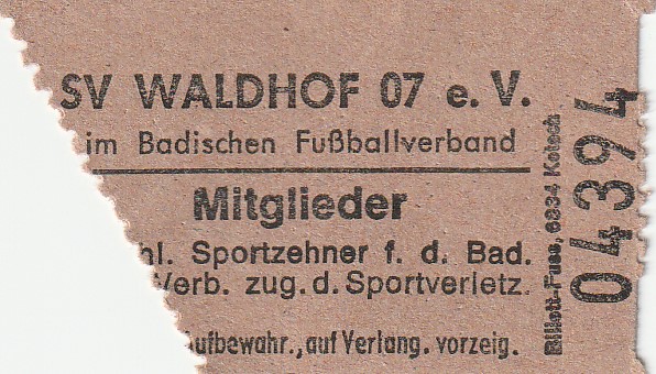 Eintrittskarte 1975 76 Chio Waldhof Cuxhavener SV.jpg